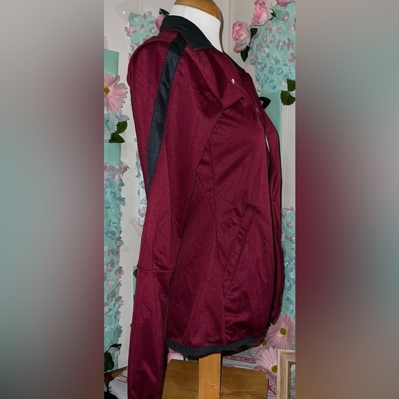 COPY - Nike College Athletic Track Wear Jacket - Picture 3 of 5